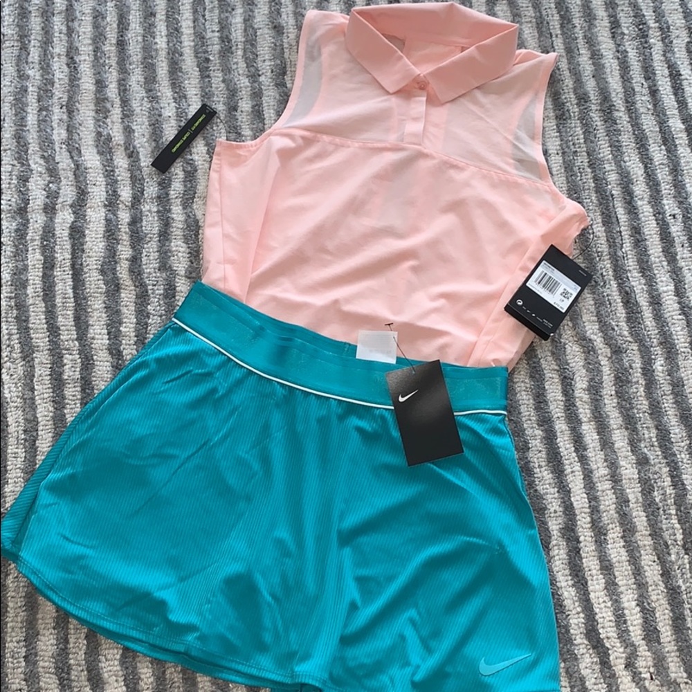 Nike’s Women DRI-FIT Tennis / Golf Skirt/Skort - Picture 2 of 6